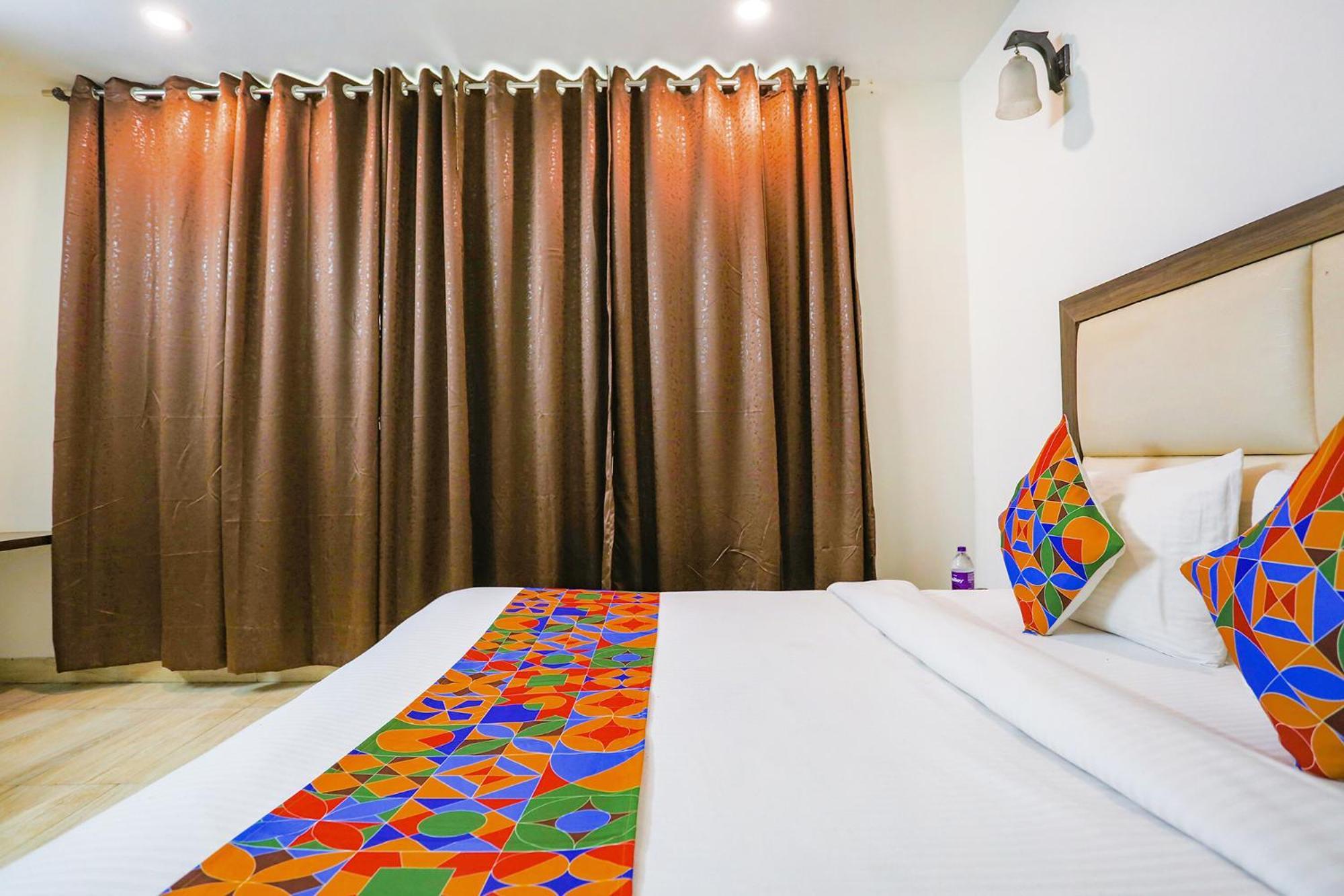 Fabhotel Jpm The Grand Bella - Nr Nehru Place Market New Delhi Exterior foto