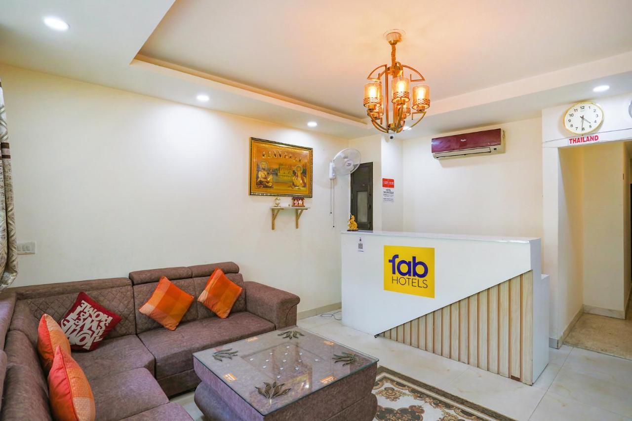 Fabhotel Jpm The Grand Bella - Nr Nehru Place Market New Delhi Exterior foto