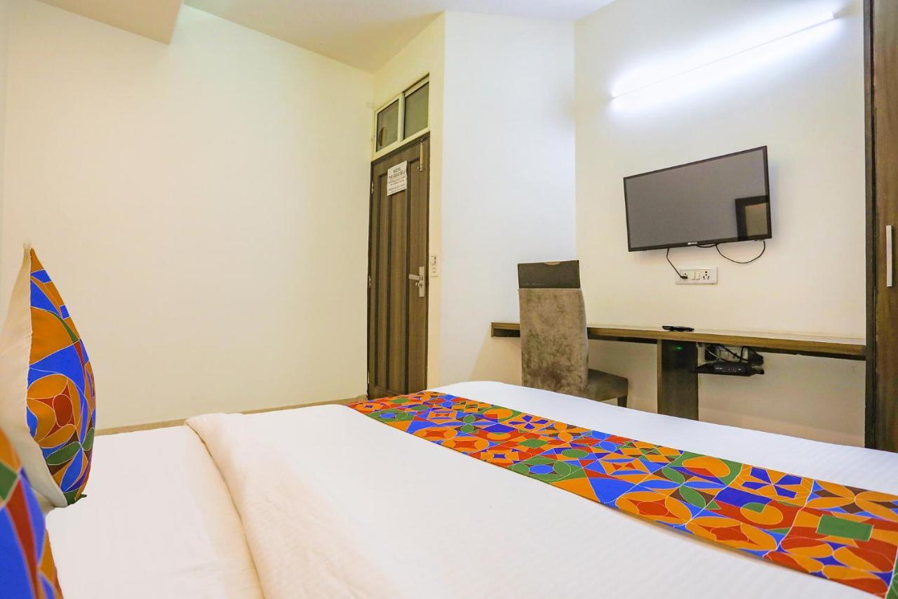 Fabhotel Jpm The Grand Bella - Nr Nehru Place Market New Delhi Exterior foto