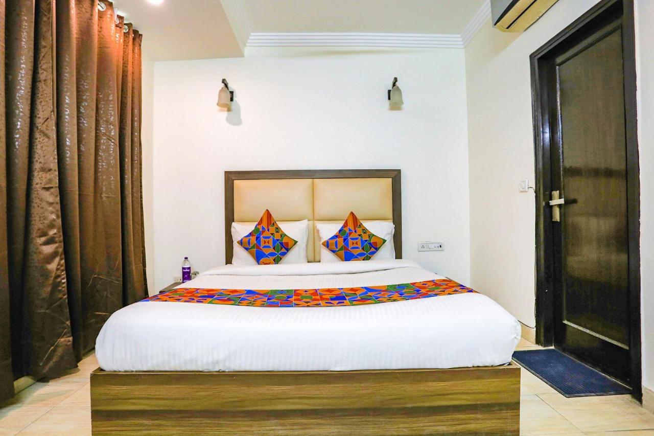Fabhotel Jpm The Grand Bella - Nr Nehru Place Market New Delhi Exterior foto